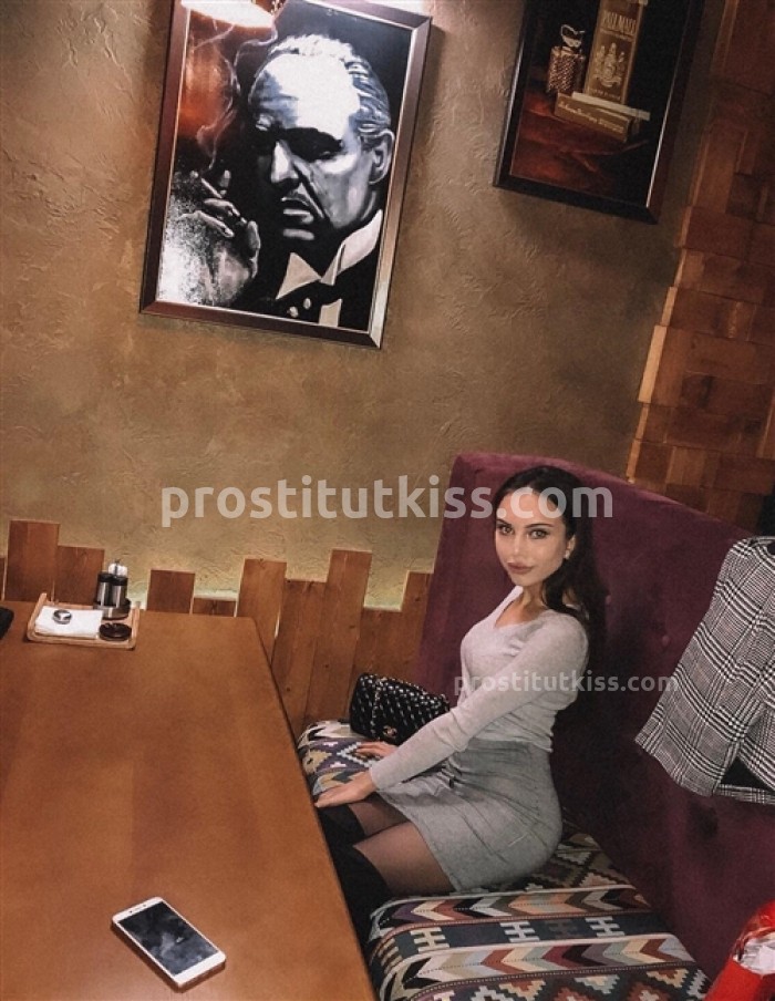 Проститутка Соня